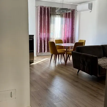 R&m Modern Residential